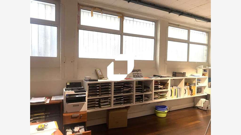 A louer Bureaux 100m² Paris