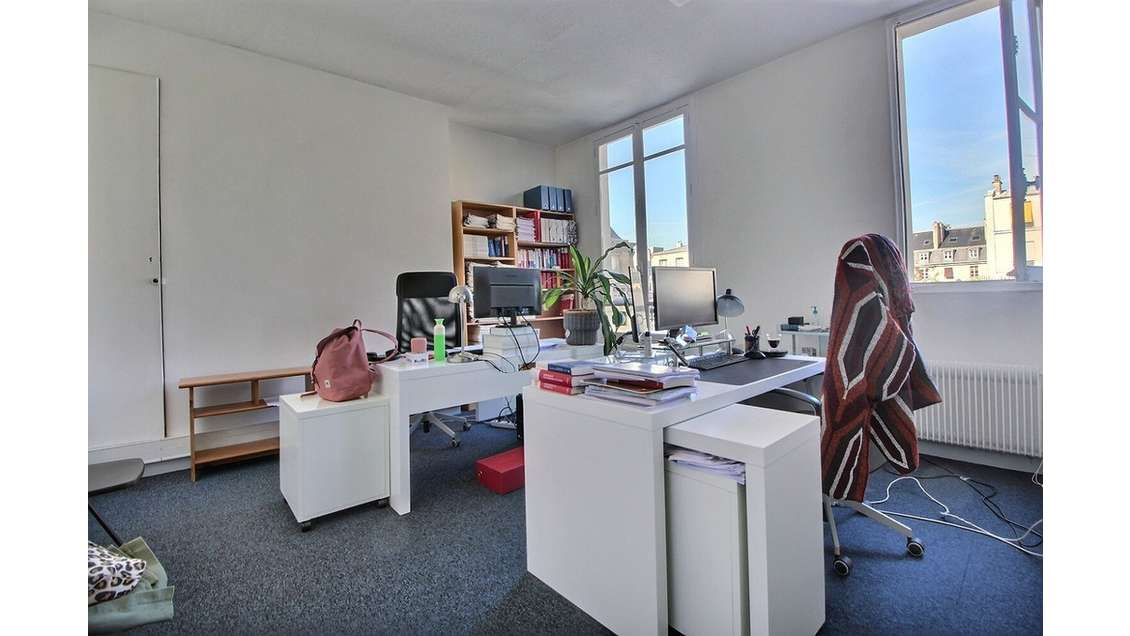 Location bureaux 140m² Paris 2ème Pyramides Opéra