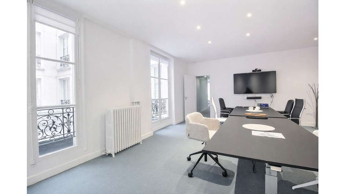 Location bureaux rénovés 306m² à Paris 2ème Opéra