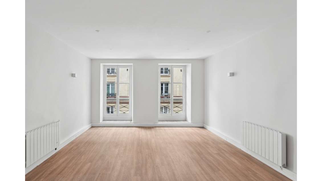 Location bureaux de 103m² à Paris 75002 Sentier