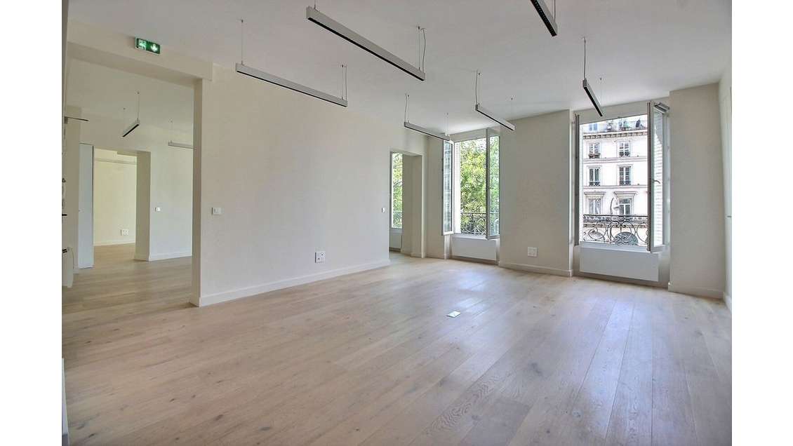 Location bureaux 130m² à Paris 2ème
