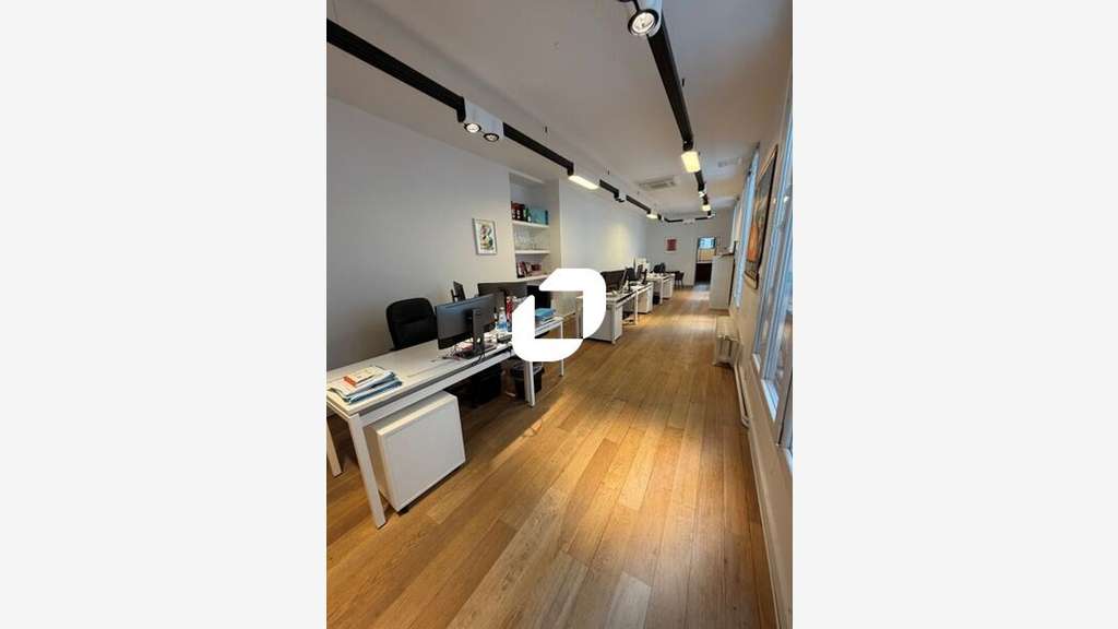 A louer Bureaux 42m² Paris