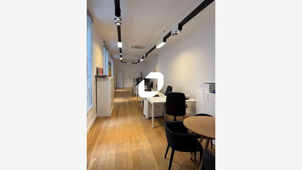 A louer Bureaux 42m² Paris