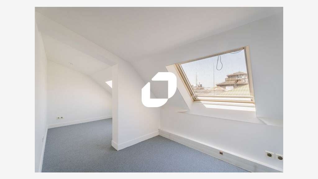 A louer Bureaux 97m² Paris