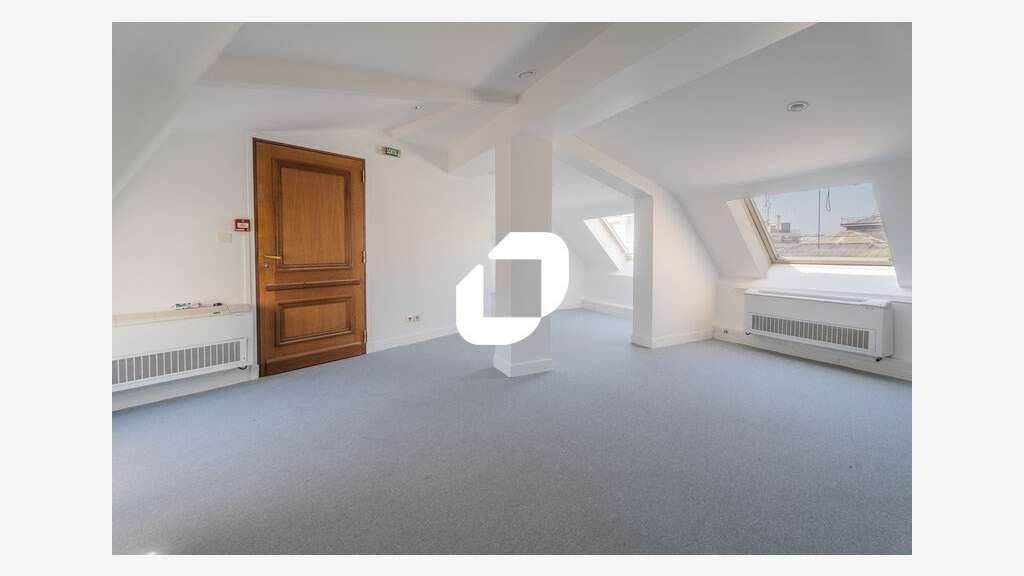 A louer Bureaux 97m² Paris