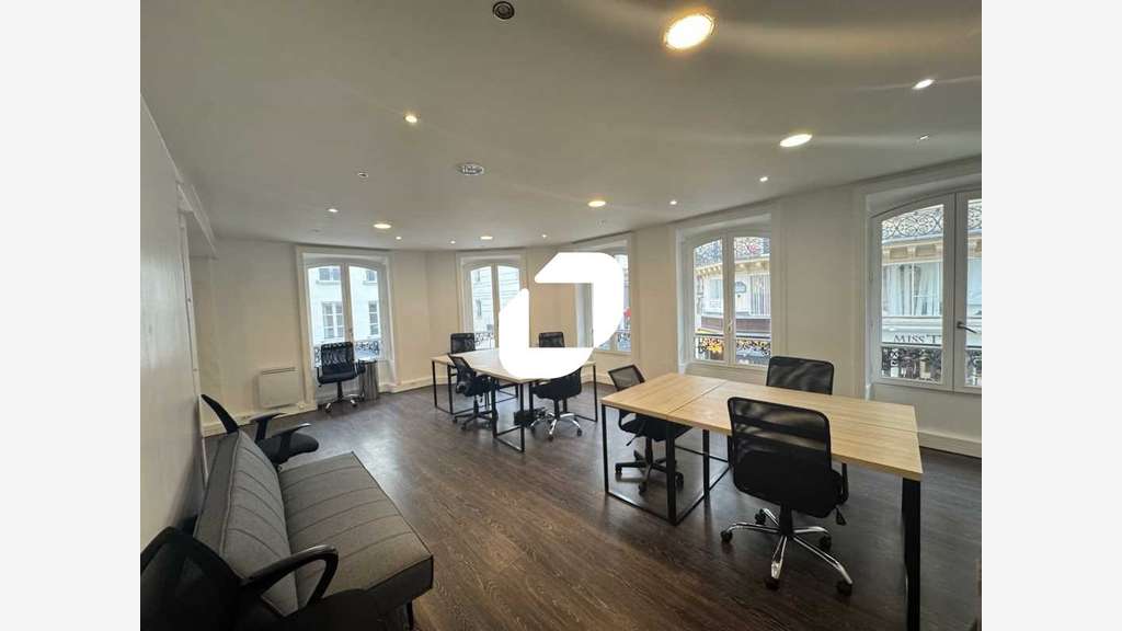 A louer Bureaux 100m² Paris