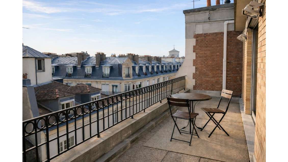 Location bureaux rénovés de 368m² à Paris 75003