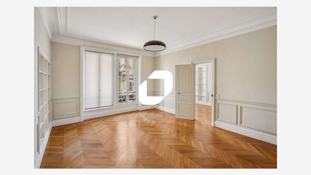 A louer Bureaux 244m² Paris