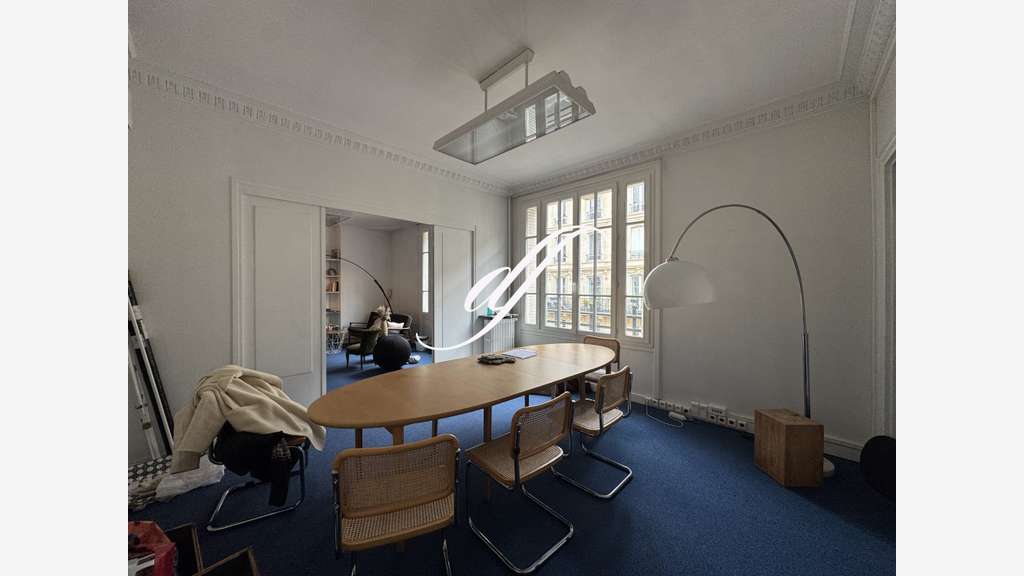 A louer bureaux de 142m² Paris 75005 Val de Grâce