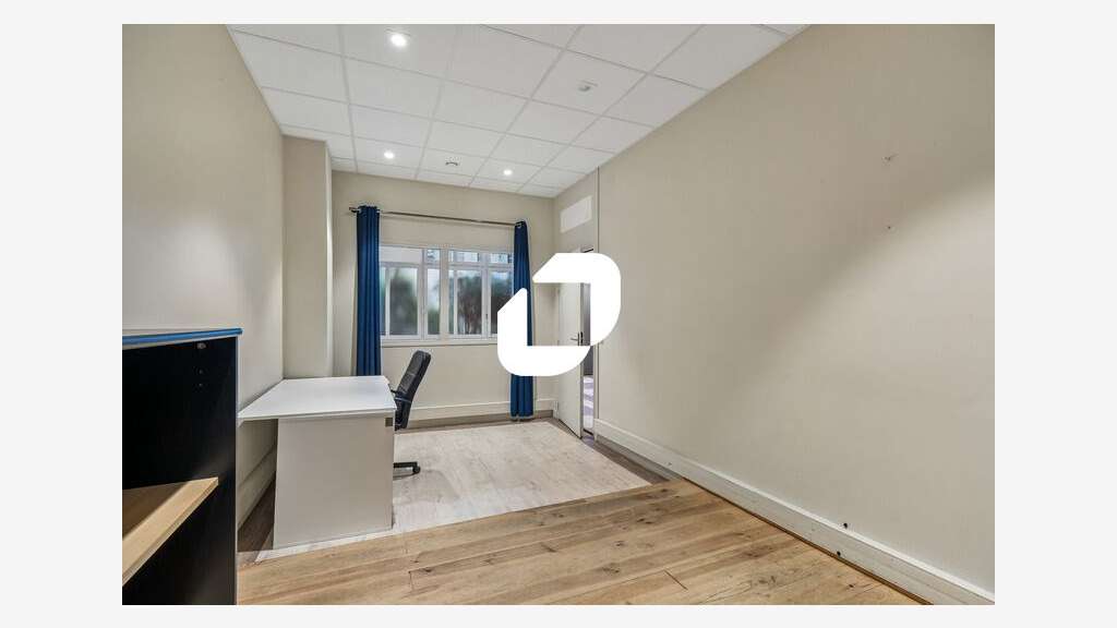 A louer Bureaux 128m² Paris