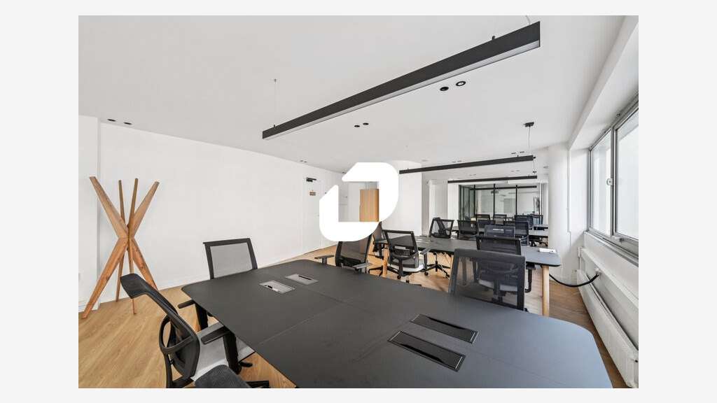 A louer Bureaux 230m² Paris