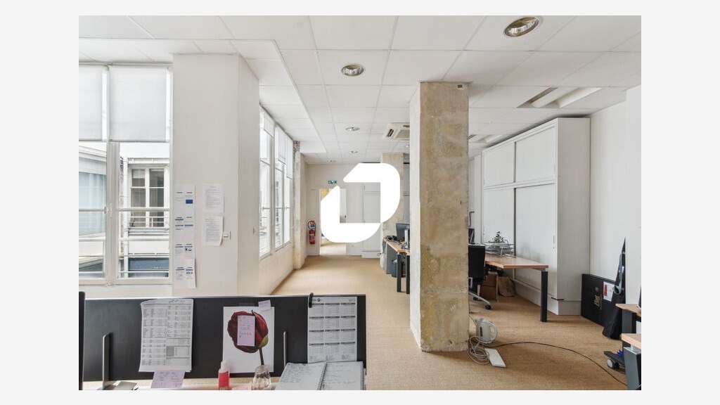 A louer Bureaux 2750m² Paris