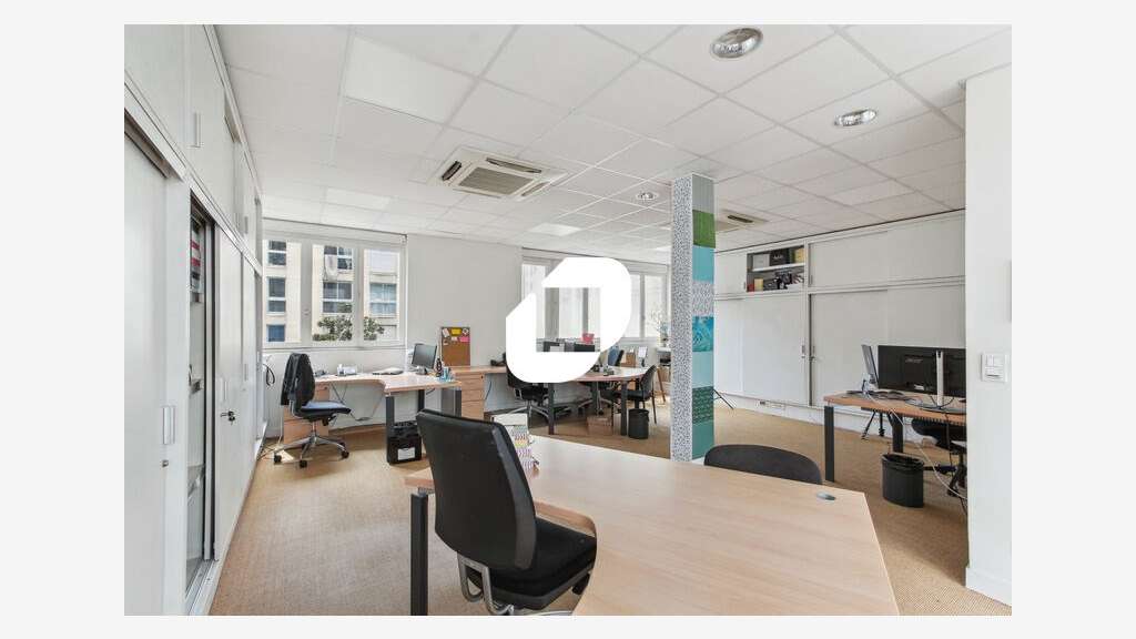 A louer Bureaux 2750m² Paris