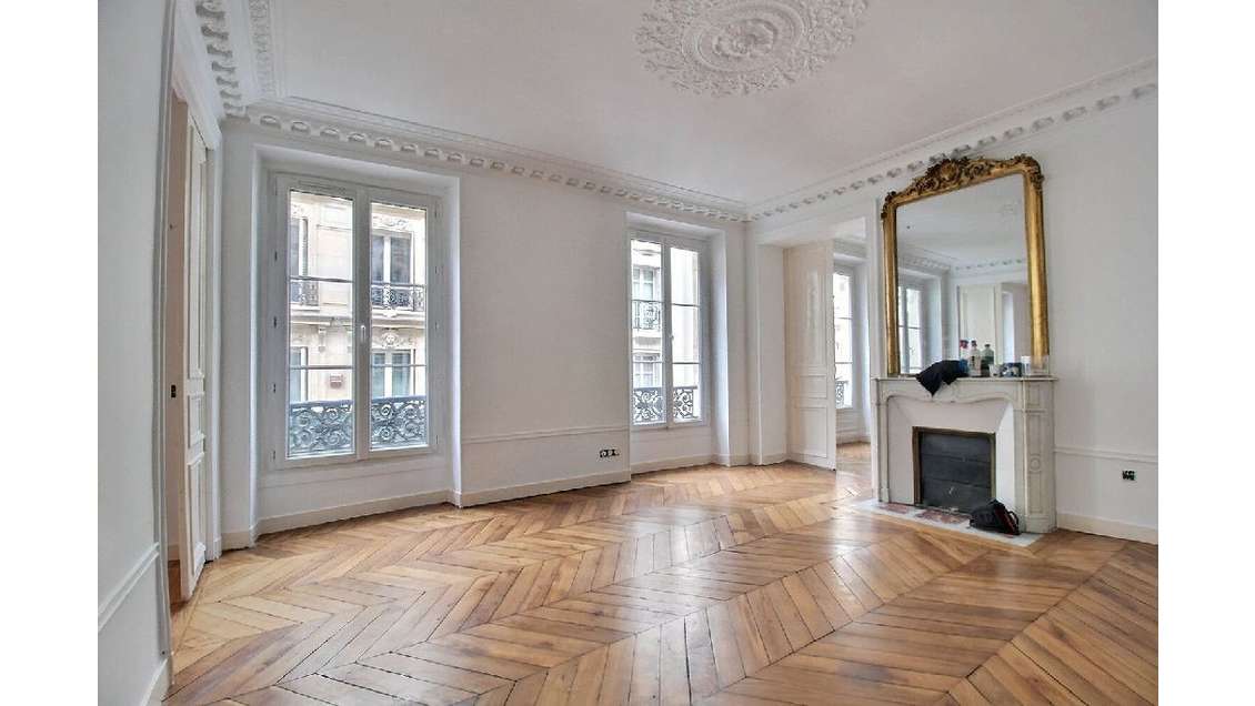 Location bureaux 83m² à Paris 8ème