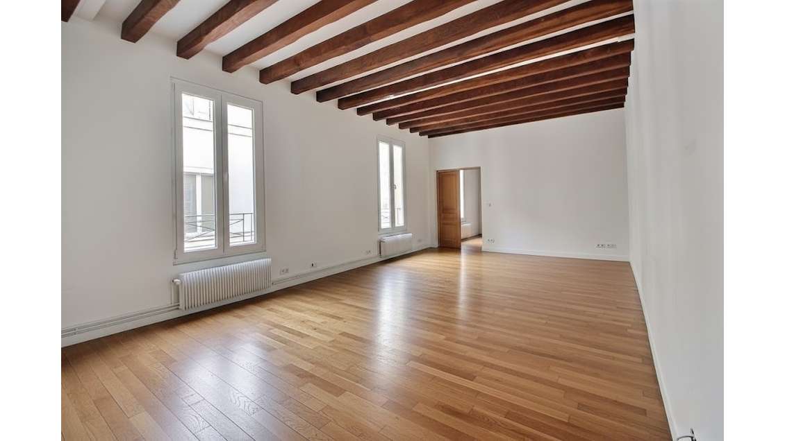 Location bureaux lumineux 114m² à Paris 8ème
