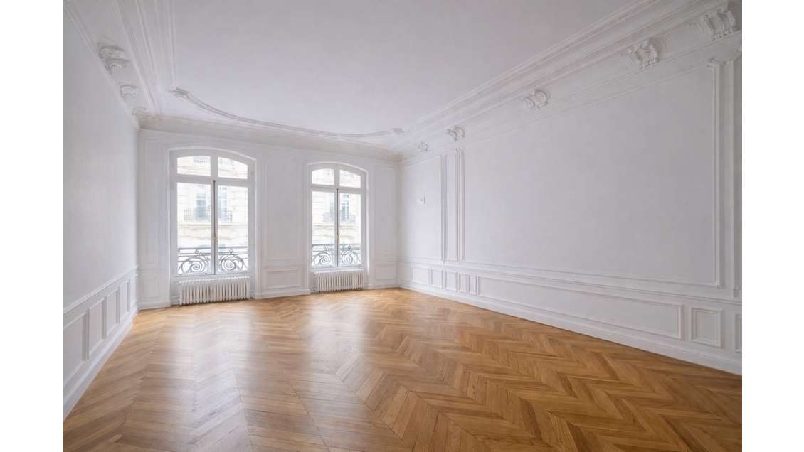 Location bureaux rénovés calmes 110m² Paris 75008