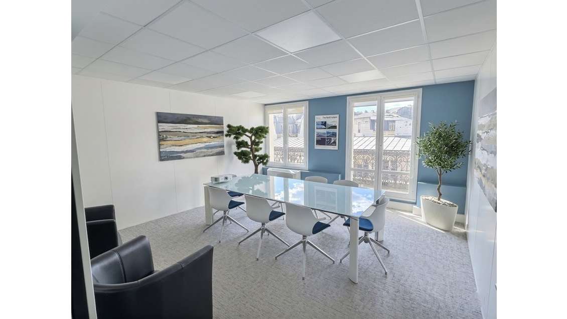 Location bureaux rénovés 161m² à Paris 8e