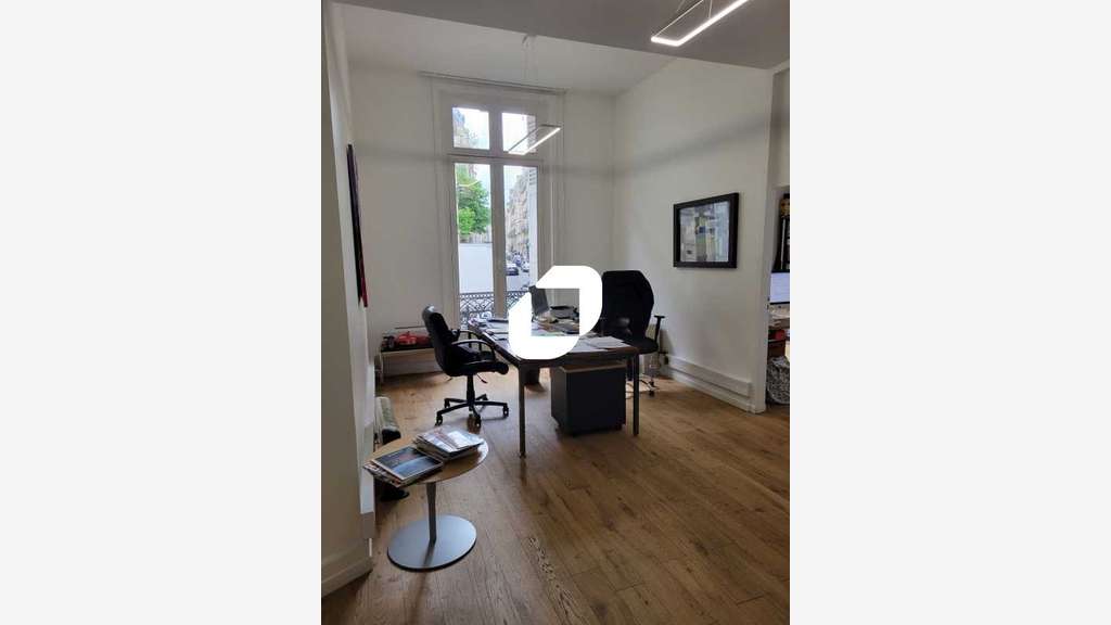 A louer Bureaux 56m² Paris