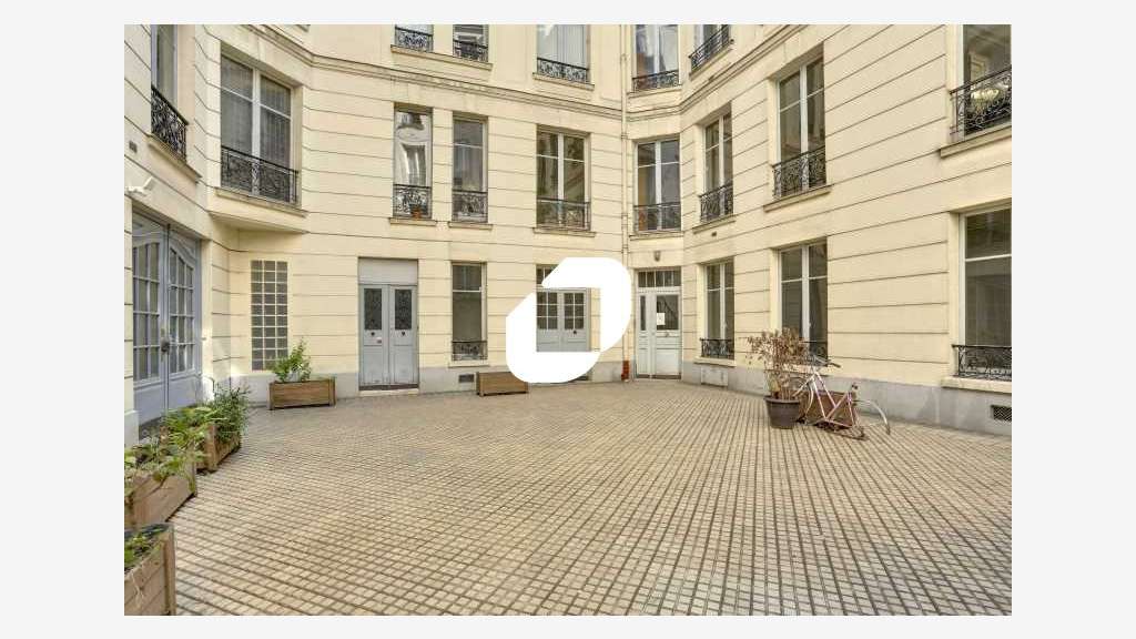 A louer Bureaux 75m² Paris