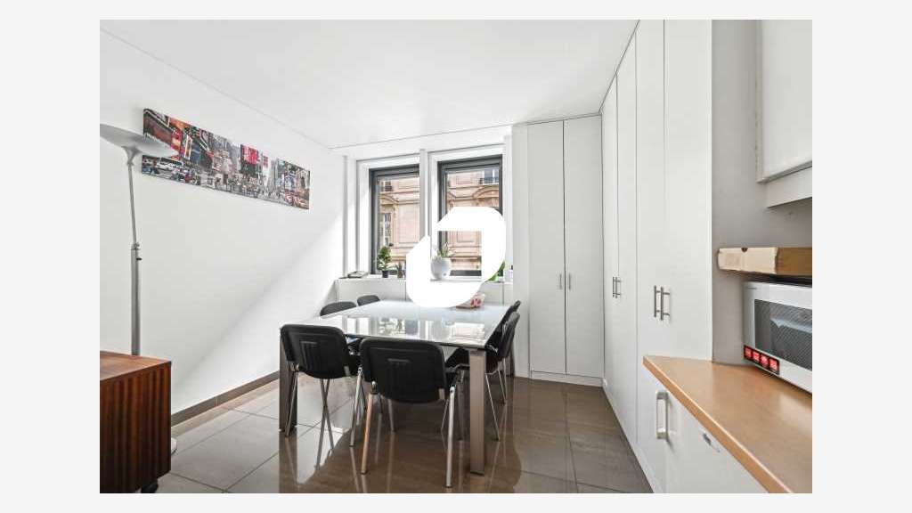 A louer Bureaux 172m² Paris