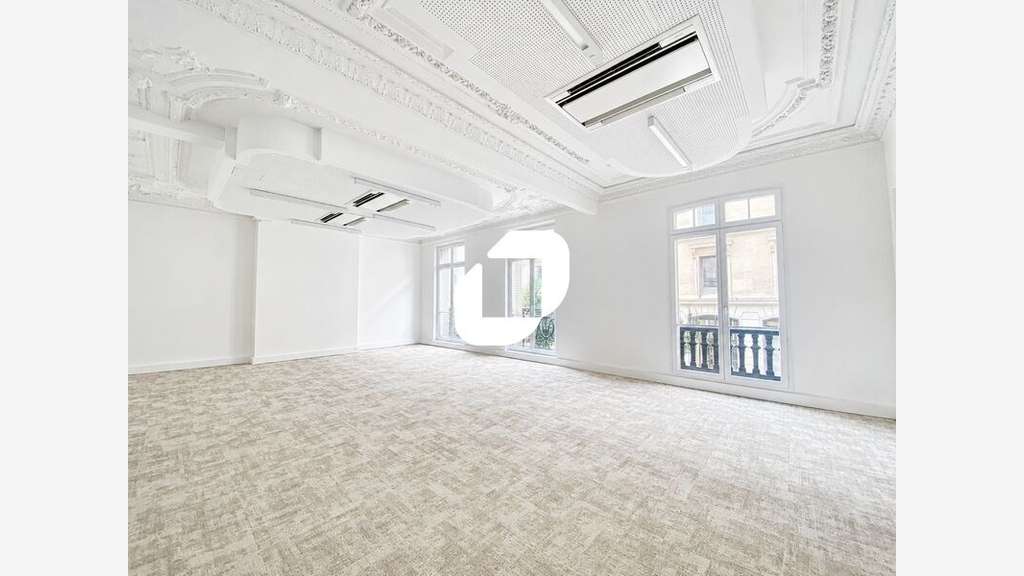 A louer Bureaux 235m² Paris