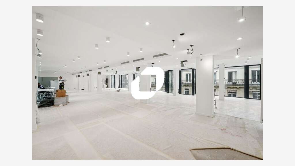 A louer Bureaux 647m² Paris