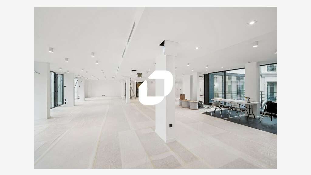 A louer Bureaux 647m² Paris