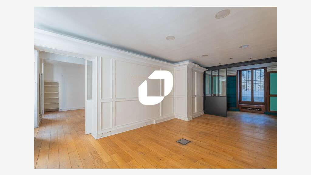 A louer Bureaux 95m² Paris