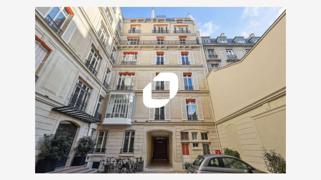 A louer Bureaux 117m² Paris