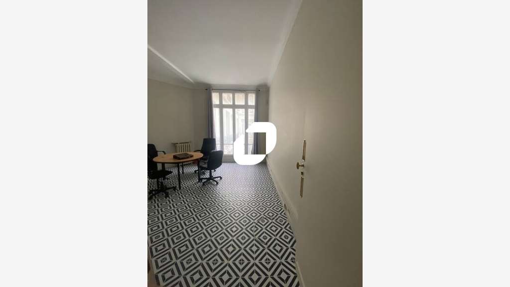 A louer Bureaux 34m² Paris