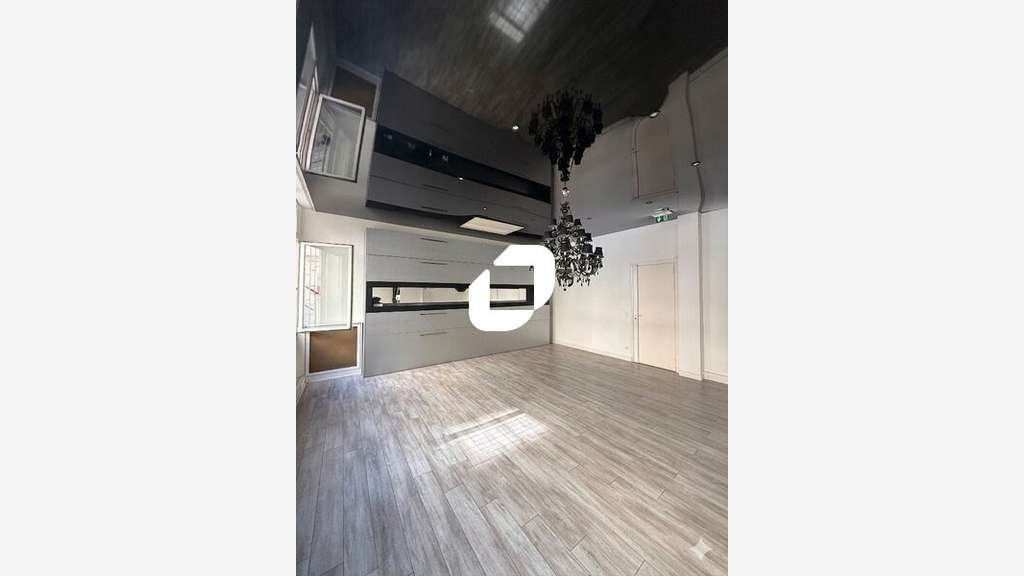 A louer Bureaux 92m² Paris