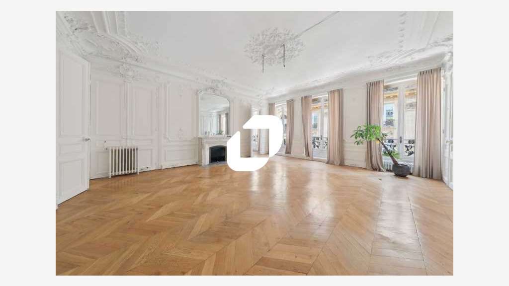 A louer Bureaux 328m² Paris