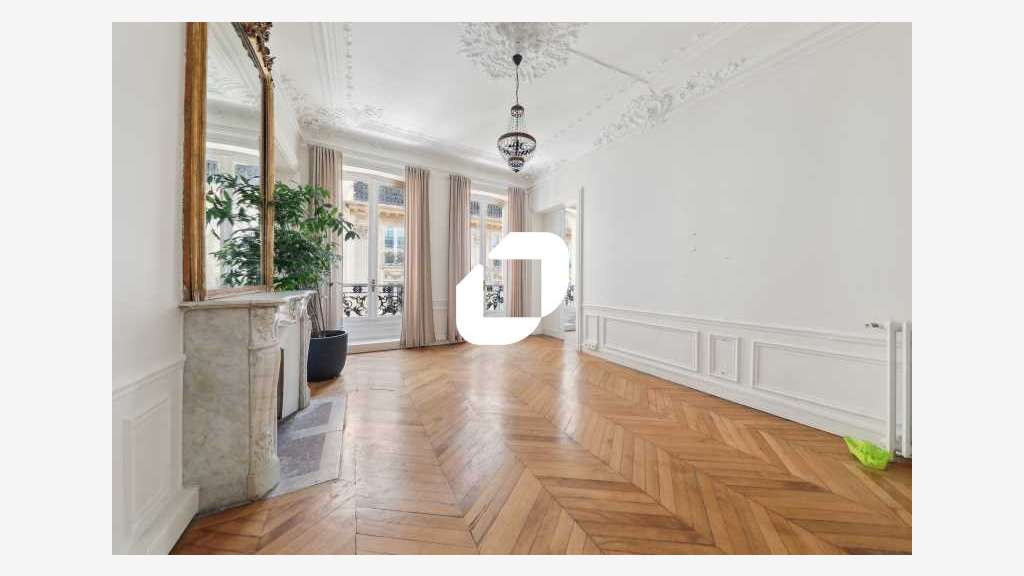 A louer Bureaux 328m² Paris
