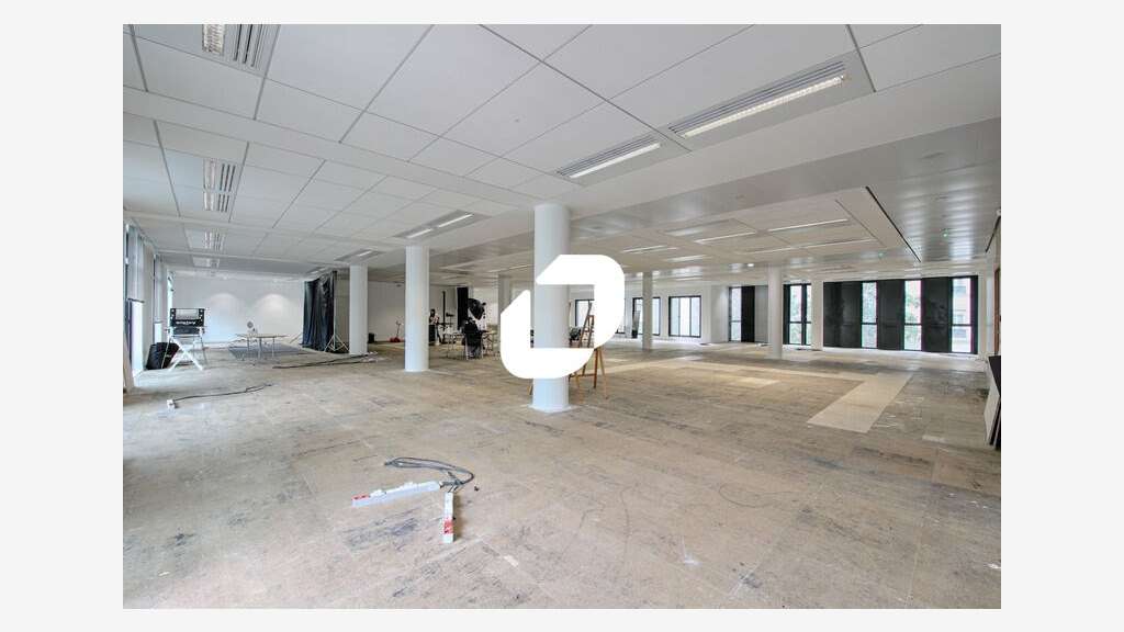 A louer Bureaux 1277m² Paris