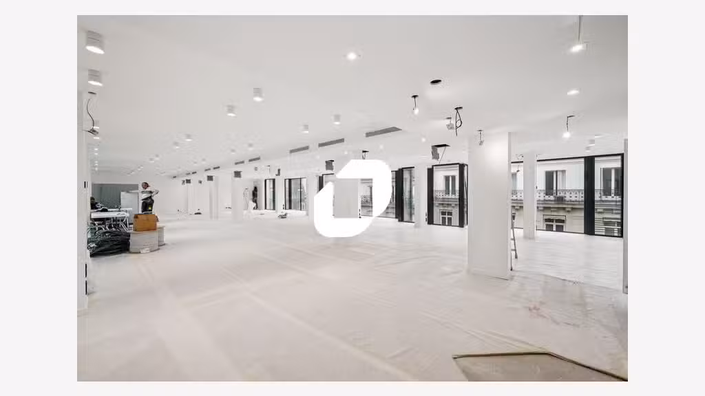 A louer Bureaux 647m² Paris