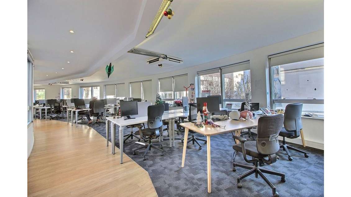 Location bureaux à Paris 9e Place Saint Georges