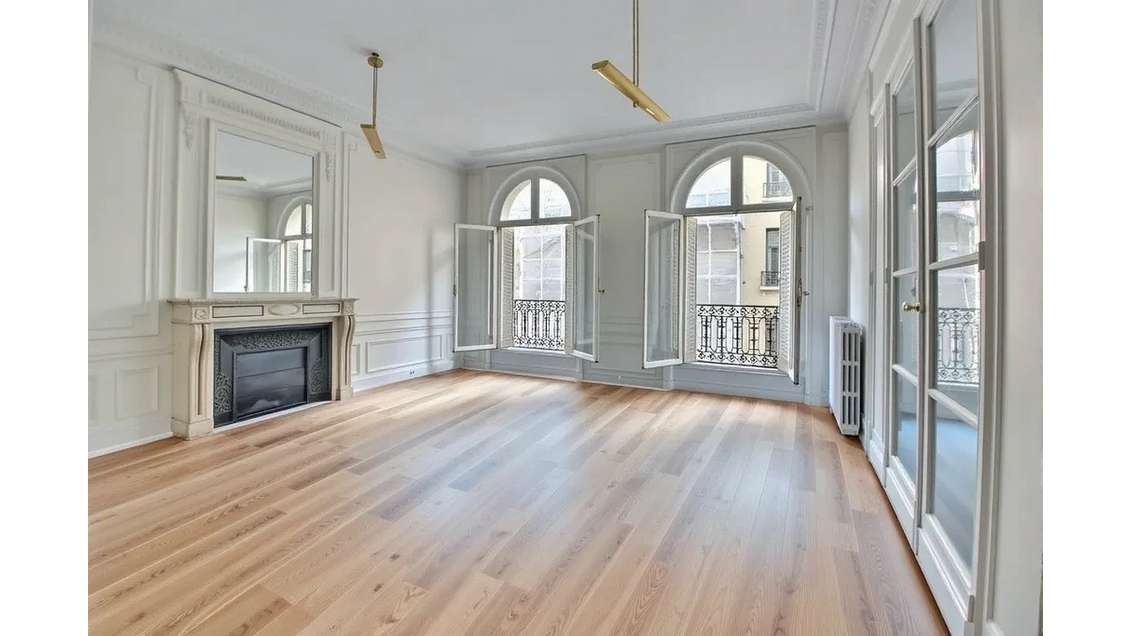 Location bureaux 146m² Paris 9e près Saint-Lazare