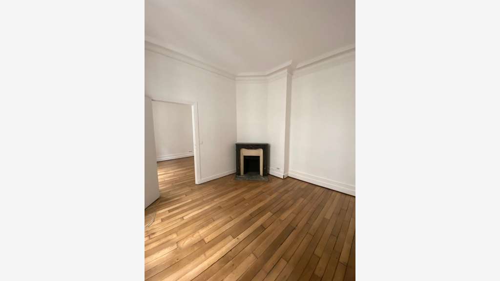 Bureau à louer 110m² Rue Saint-Lazare Paris 9e