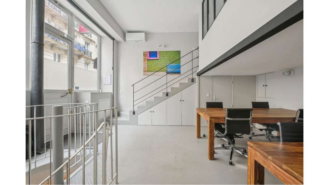 Location bureaux coworking de 80m² à Paris 75009