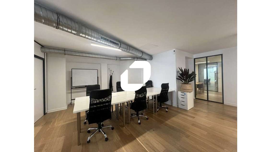 A louer Bureaux 95m² Paris