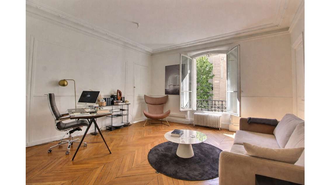 Location bureaux de 95m² à Paris 75009 St Lazare