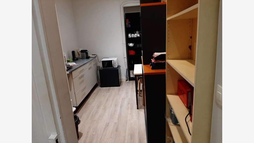 A louer bureau de 25m² quartier animé Paris 75009