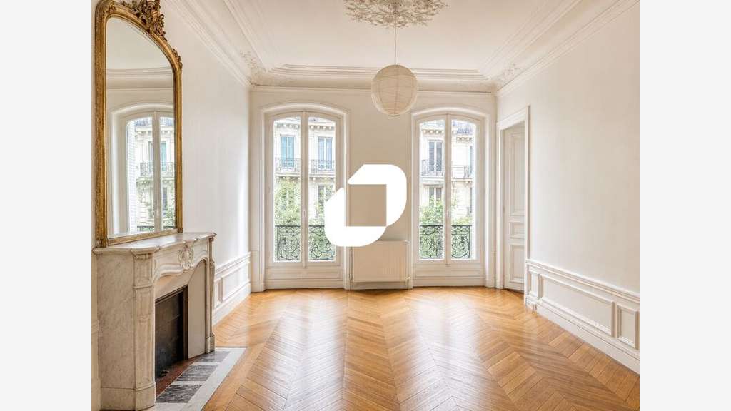 A louer Bureaux 338m² Paris