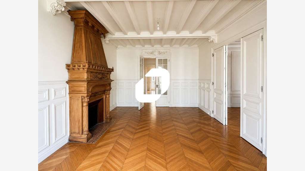 A louer Bureaux 338m² Paris