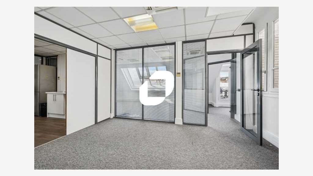 A louer Bureaux 247m² Paris