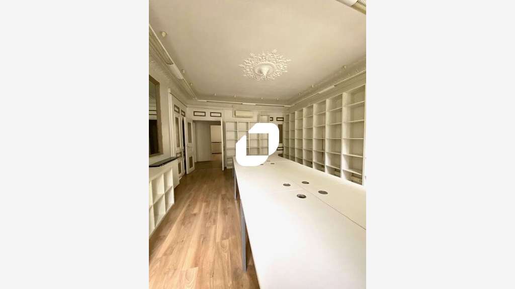 A louer Bureaux 180m² Paris