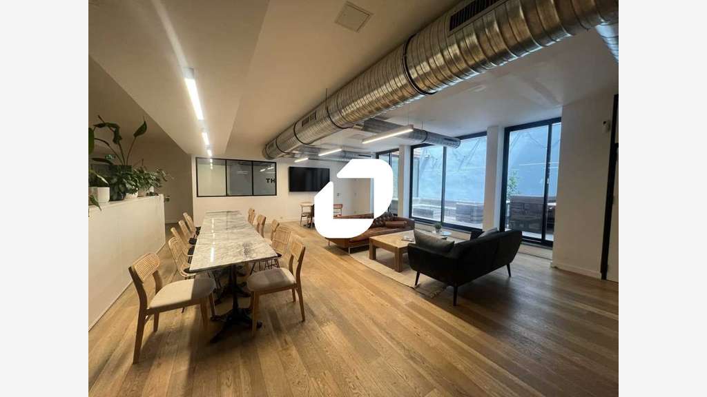 A louer Bureaux 95m² Paris