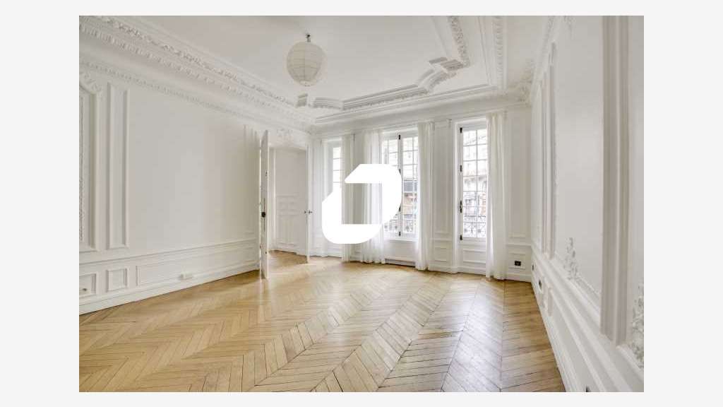 A louer Bureaux 338m² Paris