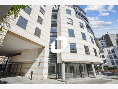 A louer Bureaux 611m² Paris