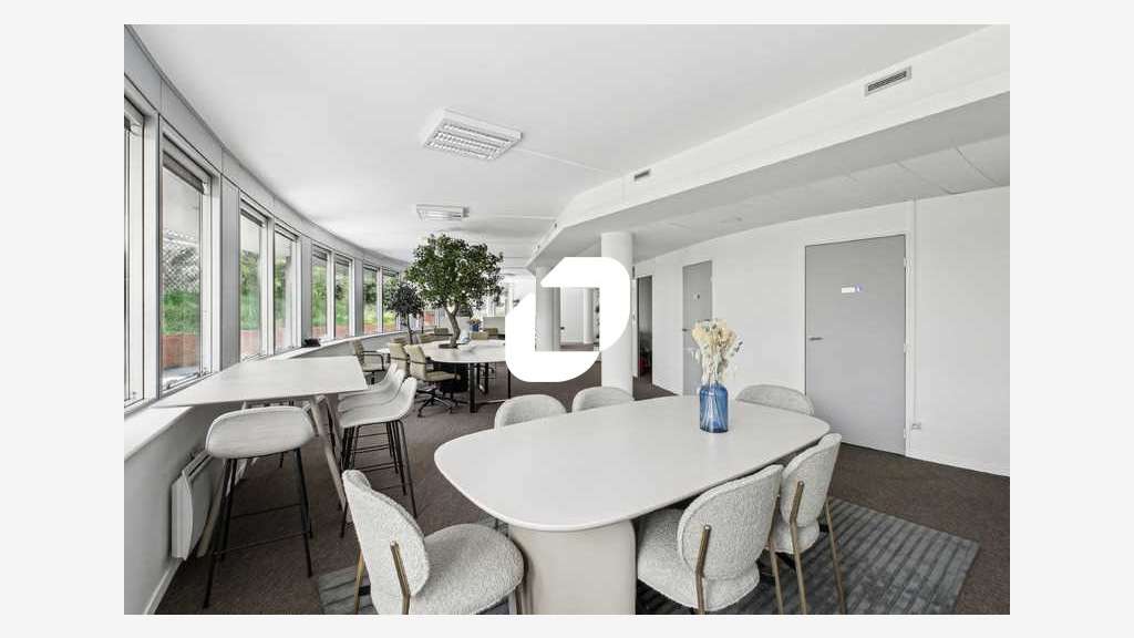 A louer Bureaux 611m² Paris